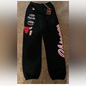 Mitchell & Ness NBA Chicago Bulls “Windy City” Fleece Pants Size Small